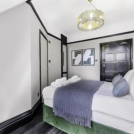 Tudor Grange ボーンマス エクステリア 写真