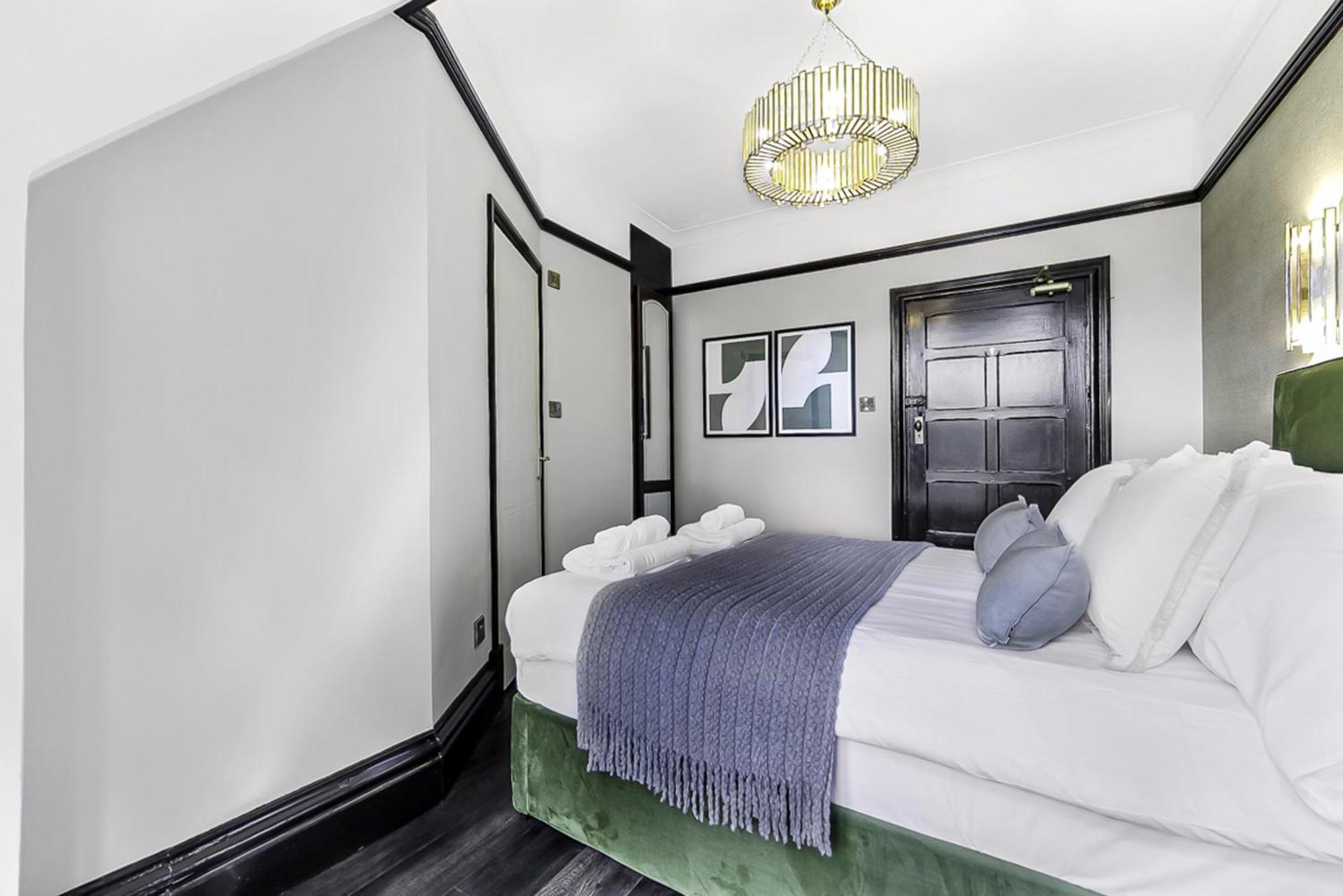 Tudor Grange ボーンマス エクステリア 写真
